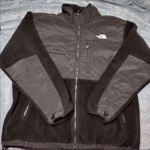 The North Face Men's Large Gray/Black Polartec Jacket EUC